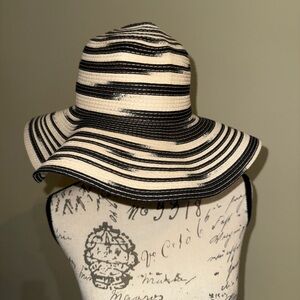Striped Black and Cream Women's Sun Hat